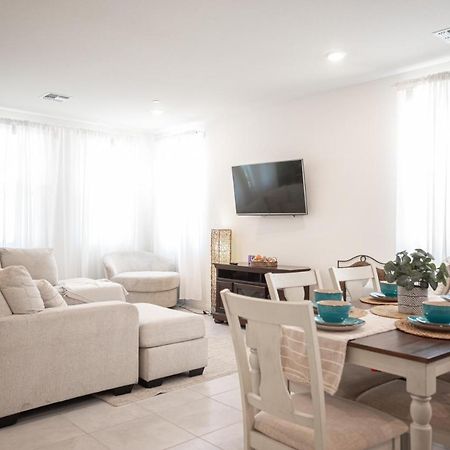 Beautiful Brand New 2 Bedroom Vegas Home! Fits 12 Or More,15-20 Minutes From Lv Strip Las Vegas Eksteriør billede