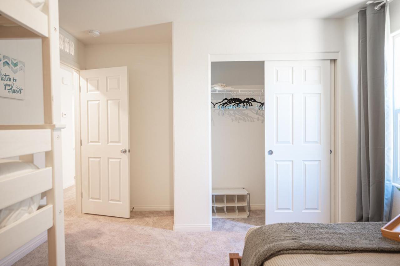 Beautiful Brand New 2 Bedroom Vegas Home! Fits 12 Or More,15-20 Minutes From Lv Strip Las Vegas Eksteriør billede